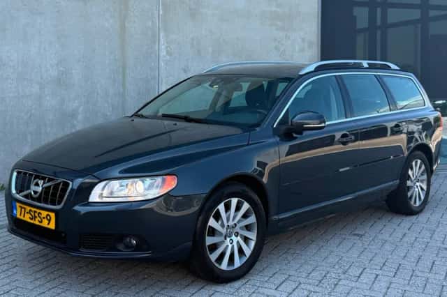 Volvo V70 (2011) thumbnail 1