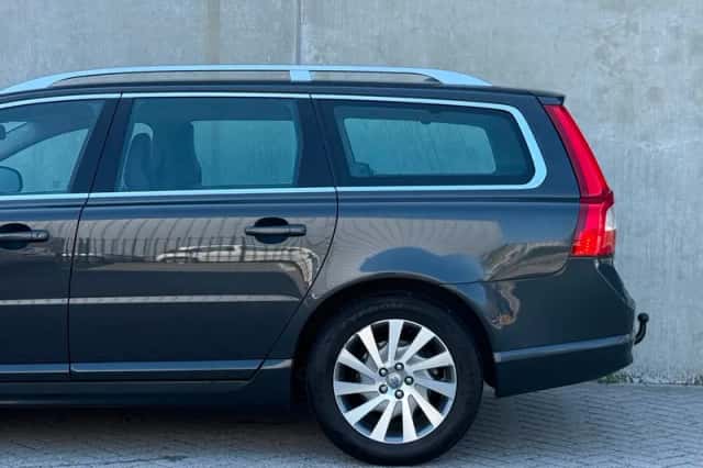 Volvo V70 (2011) thumbnail 5