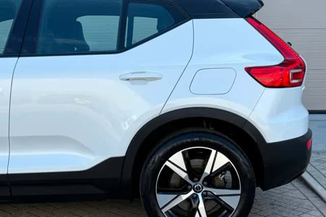 Volvo XC40 (2020) thumbnail 5