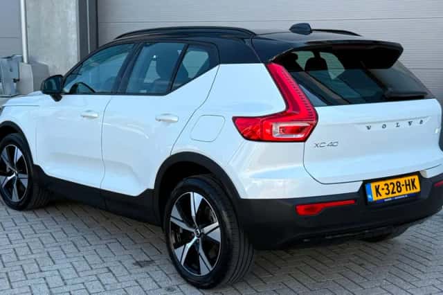 Volvo XC40 (2020) thumbnail 6