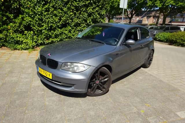 BMW 1-Serie (2008) thumbnail 1