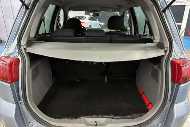 Mazda 2 (2004) thumbnail 5