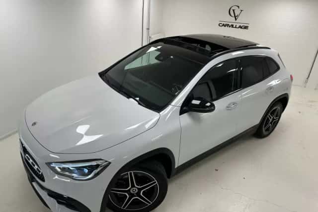 Mercedes-Benz GLA (2021) thumbnail 3