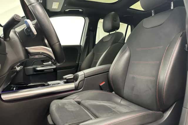 Mercedes-Benz GLA (2021) thumbnail 5