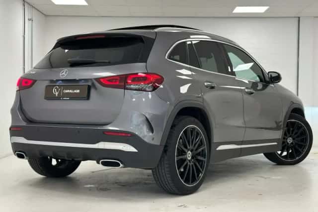 Mercedes-Benz GLA (2020) thumbnail 2