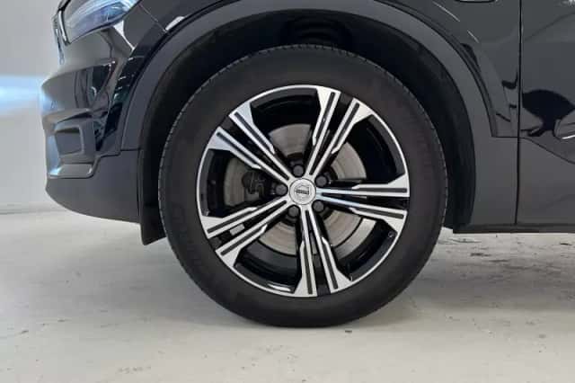 Volvo XC40 (2021) thumbnail 3