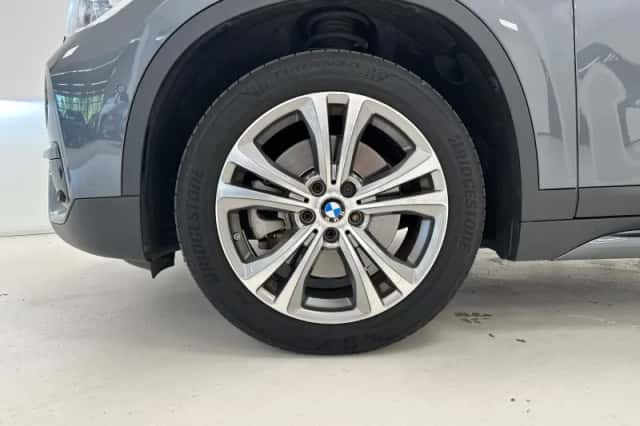 BMW X1 (2017) thumbnail 3