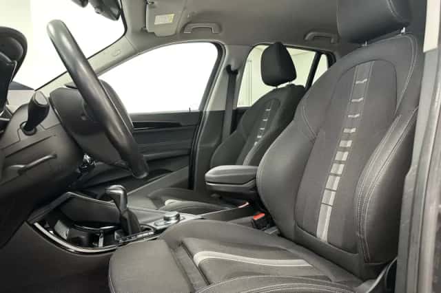 BMW X1 (2017) thumbnail 6