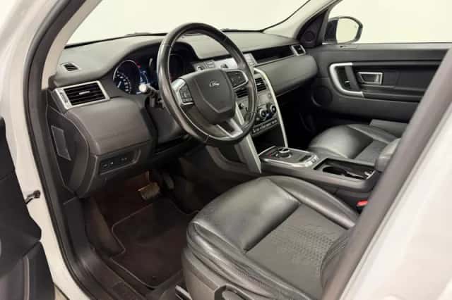 Land Rover Discovery Sport (2019) thumbnail 6