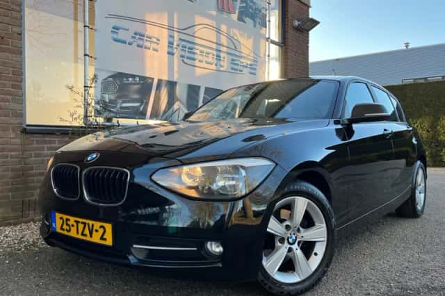 BMW 1-Serie (2012) thumbnail 1