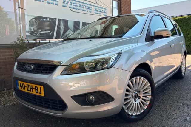 Ford Focus (2008) thumbnail 1