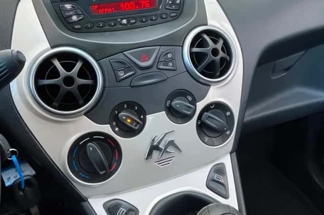 Ford Ka (2009) thumbnail 4