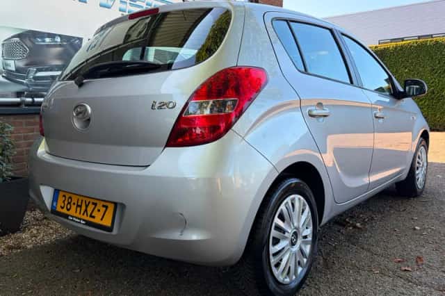 Hyundai i20 (2009) thumbnail 2