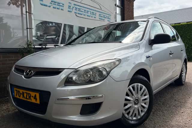 Hyundai i30 (2010) thumbnail 1