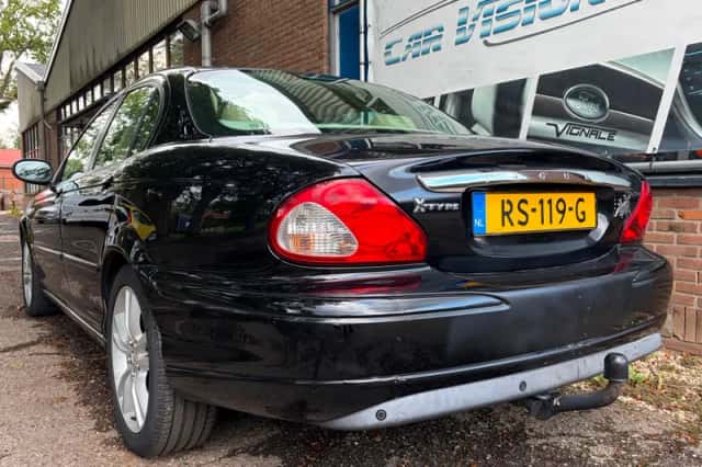 Jaguar X-Type (2008) thumbnail 4