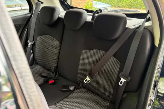 Nissan Micra (2013) thumbnail 5