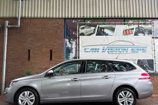 Peugeot 308 (2015) thumbnail 6
