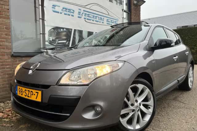 Renault Mégane (2012) thumbnail 1