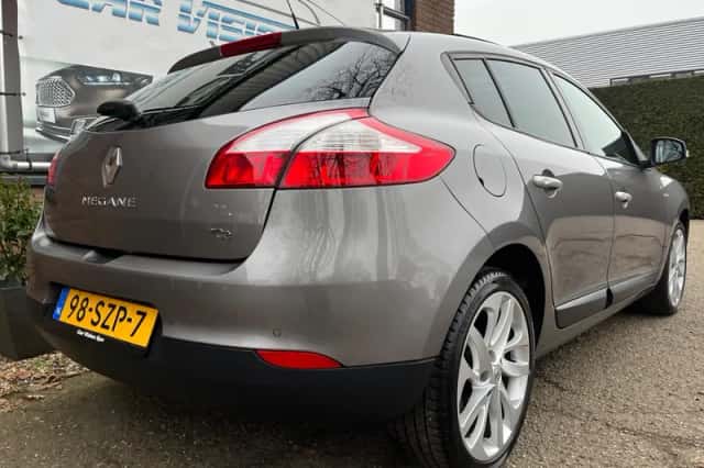 Renault Mégane (2012) thumbnail 2