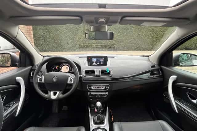 Renault Mégane (2012) thumbnail 3
