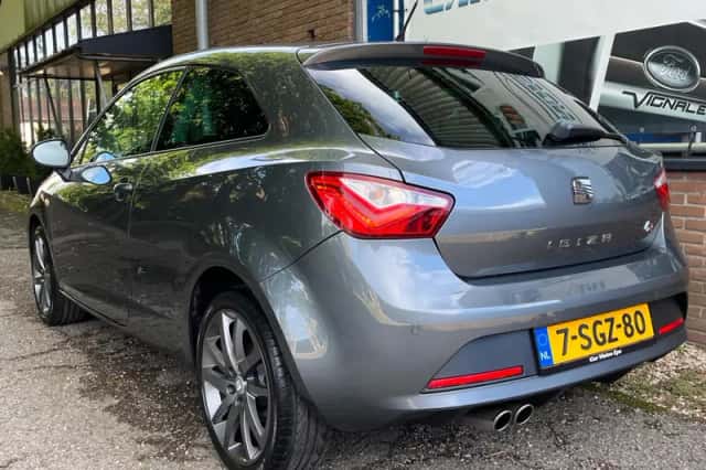 SEAT Ibiza (2013) thumbnail 3