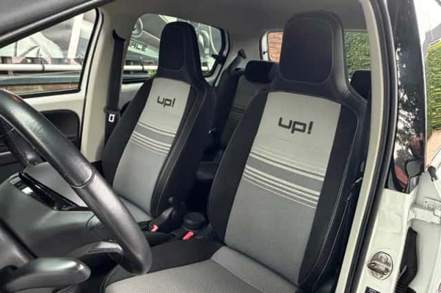 Volkswagen Up! (2013) thumbnail 4