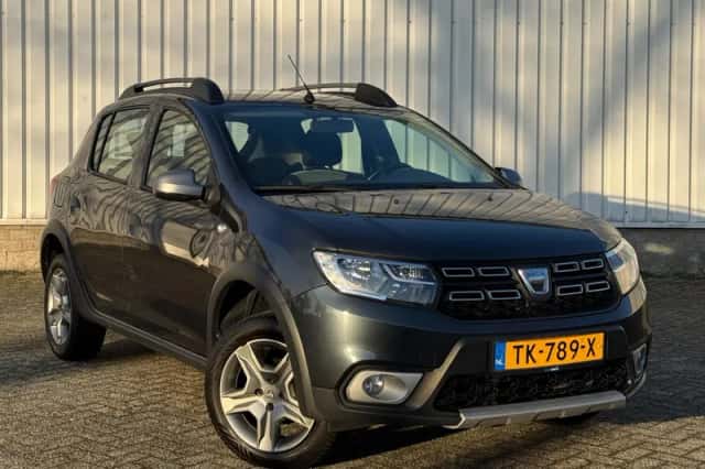 Dacia Sandero (2018) thumbnail 3