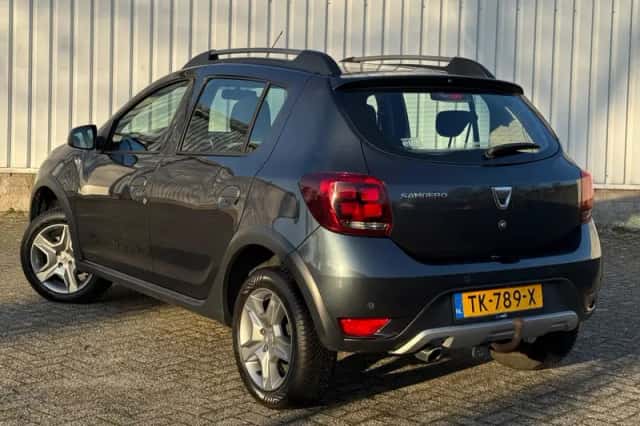 Dacia Sandero (2018) thumbnail 4