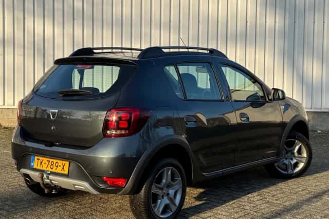 Dacia Sandero (2018) thumbnail 5
