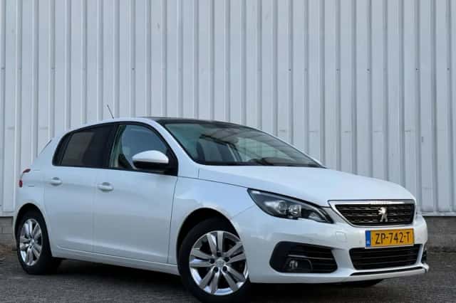 Peugeot 308 (2019) thumbnail 3
