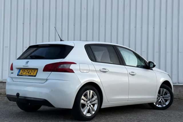 Peugeot 308 (2019) thumbnail 6