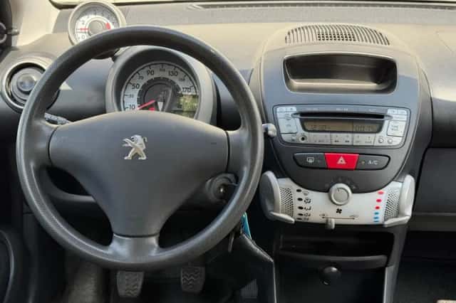 Peugeot 107 (2014) thumbnail 4