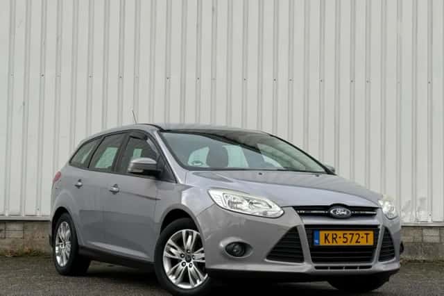 Ford Focus (2014) thumbnail 3