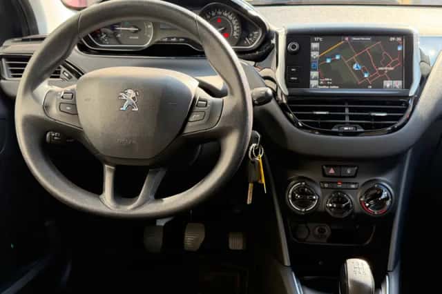 Peugeot 208 (2016) thumbnail 4