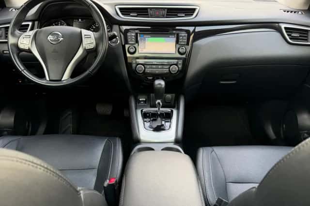 Nissan Qashqai (2016) thumbnail 2