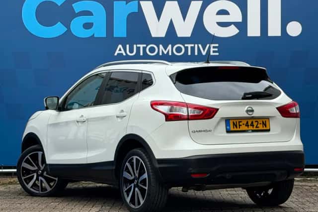 Nissan Qashqai (2017) thumbnail 5