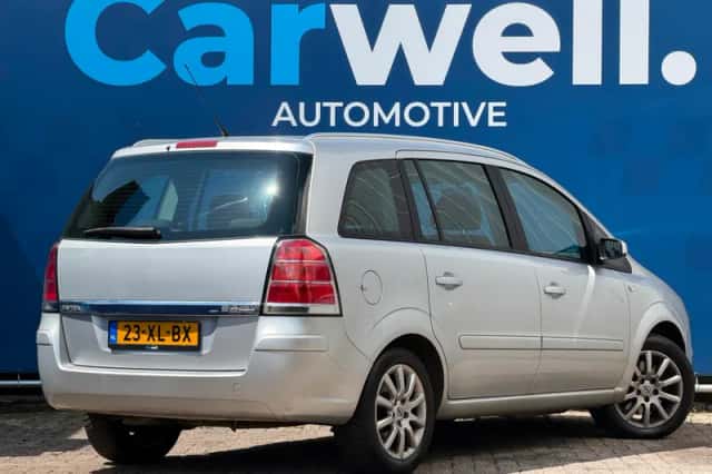 Opel Zafira (2007) thumbnail 6