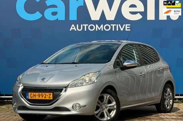 Peugeot 208 (2015) thumbnail 1