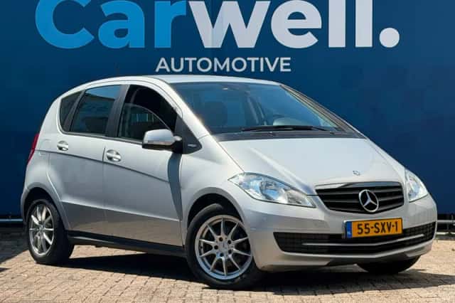 Mercedes-Benz A-Klasse (2011) thumbnail 3