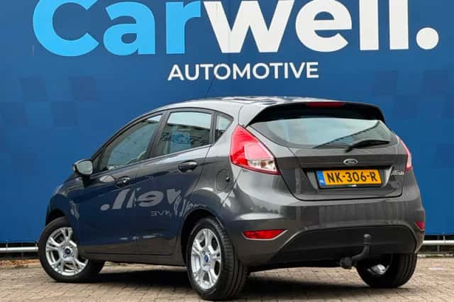 Ford Fiesta (2016) thumbnail 5