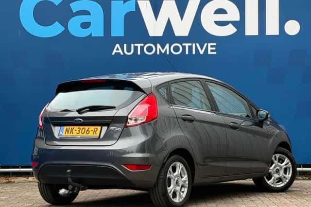 Ford Fiesta (2016) thumbnail 6