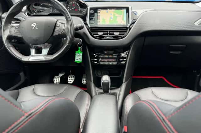 Peugeot 208 (2017) thumbnail 2