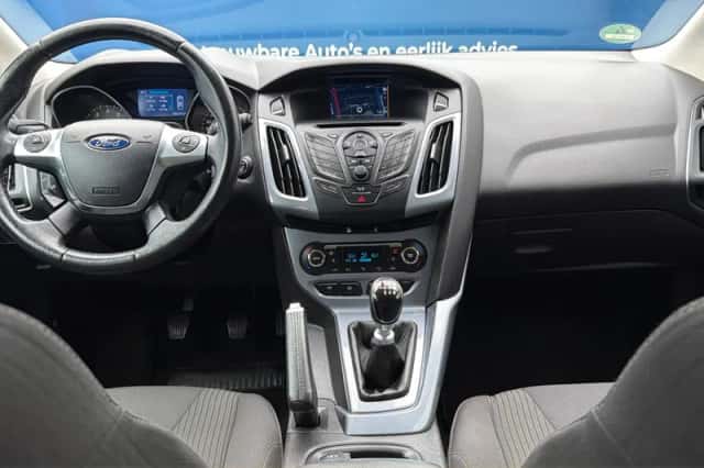 Ford Focus (2014) thumbnail 2