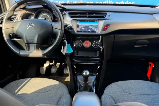Citroën C3 (2016) thumbnail 2