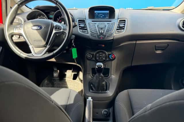 Ford Fiesta (2017) thumbnail 2