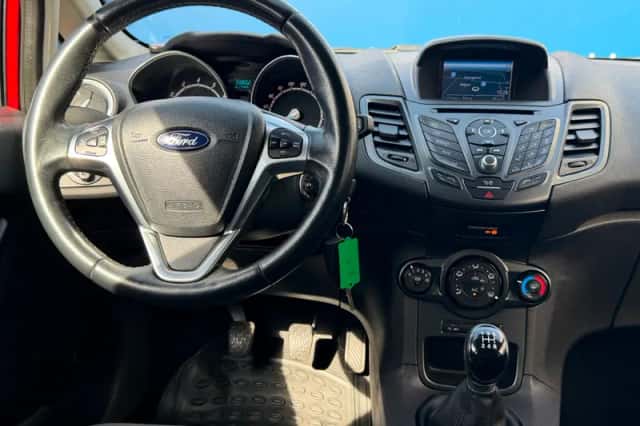 Ford Fiesta (2017) thumbnail 4