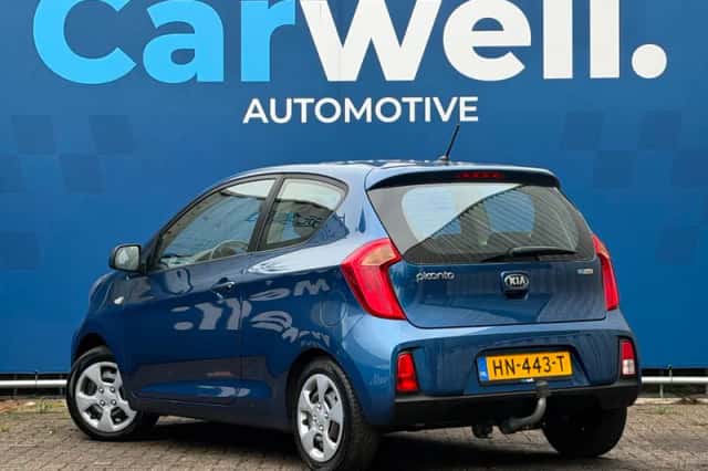 Kia Picanto (2015) thumbnail 5
