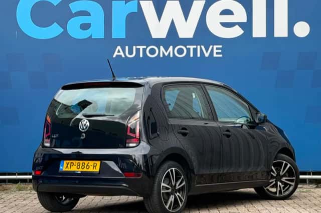 Volkswagen Up! (2019) thumbnail 6