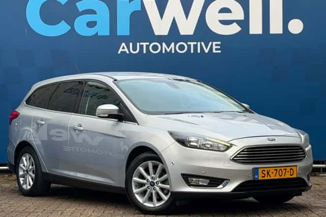 Ford Focus (2018) thumbnail 3