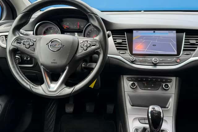 Opel Astra (2016) thumbnail 4